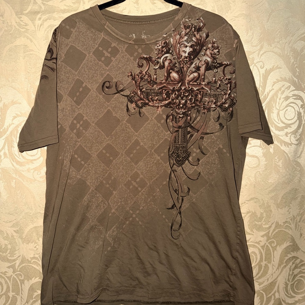 Men's Short Sleeve Graphic Tee in Brown